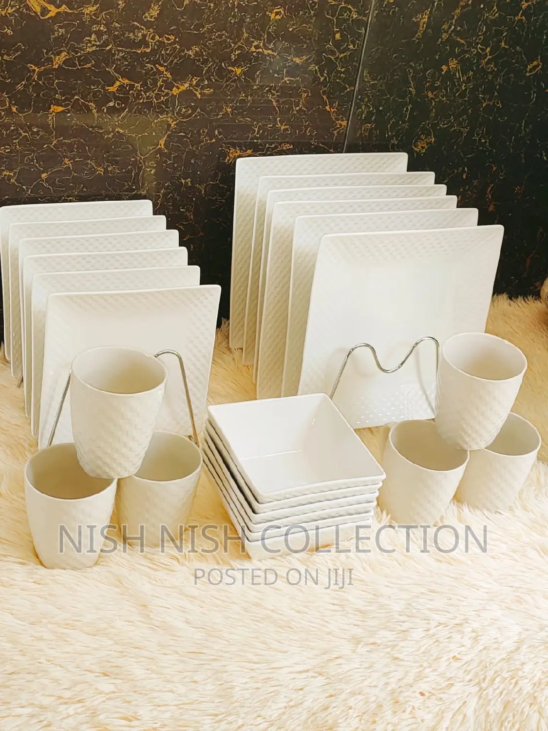 24 Pieces Dinner Set