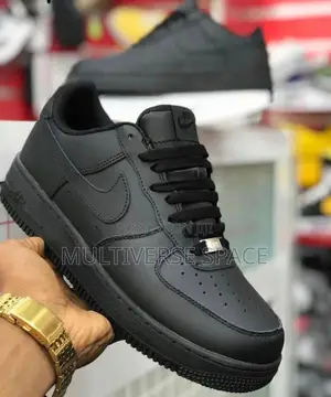 Nike Air Force 1 Black
