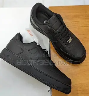 Nike Air Force 1 Black