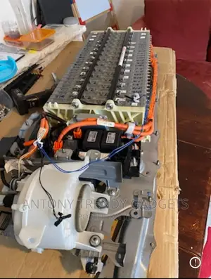 TOYOTA PRIUS Hybrid Battery Service and Battery Cells