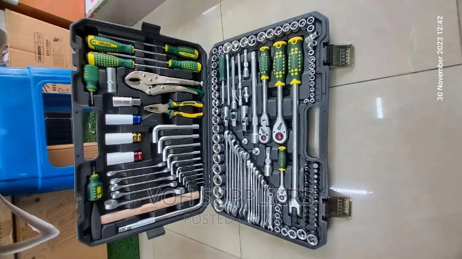 142pcs +2pcs Force Mechanical Toolbox