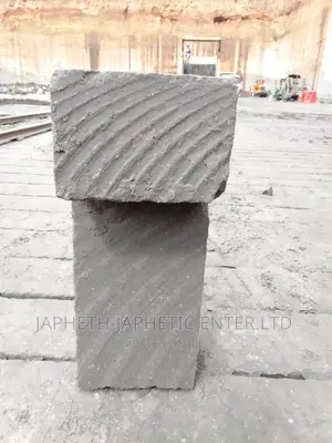 Ndarugo Machine Cuts Stones,Very Strong 