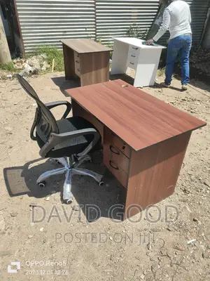 Office Table and Chairs Office Chair Office Chair Office