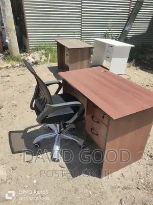 Office Table and Chairs Office Chair Office Desks