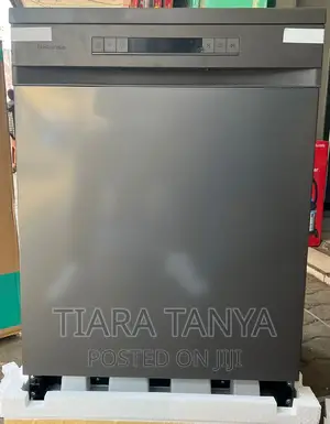 Hisense 15 Place Free Standing Dish Washer HS623E90X