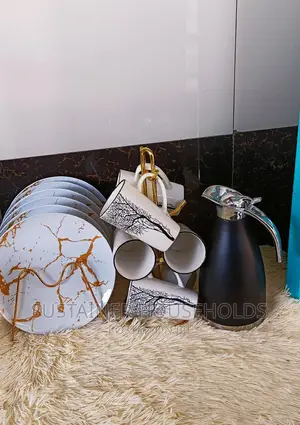 13 PCS Dinner Sets
6 Plates
6 Cups
1 Flask