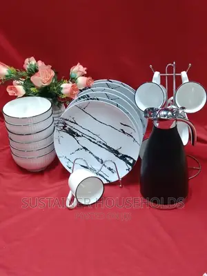 19pcs Dinner Set6 Black Cups,6 Bowls 
6 Plates 
Flask 2l
