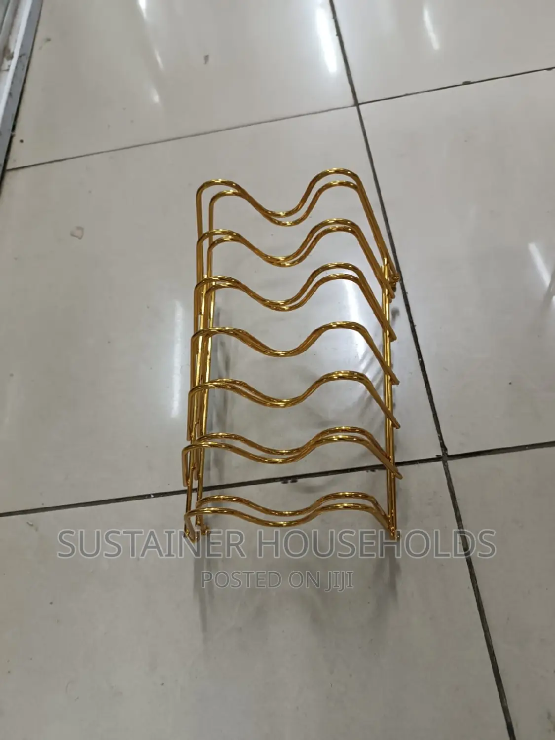 *Gold Plate Stand for 6 PCS Available