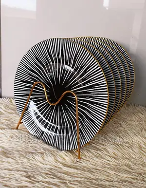 *New In*
*Perfect Christmas Gifts,*Beautiful Ceramic Plates