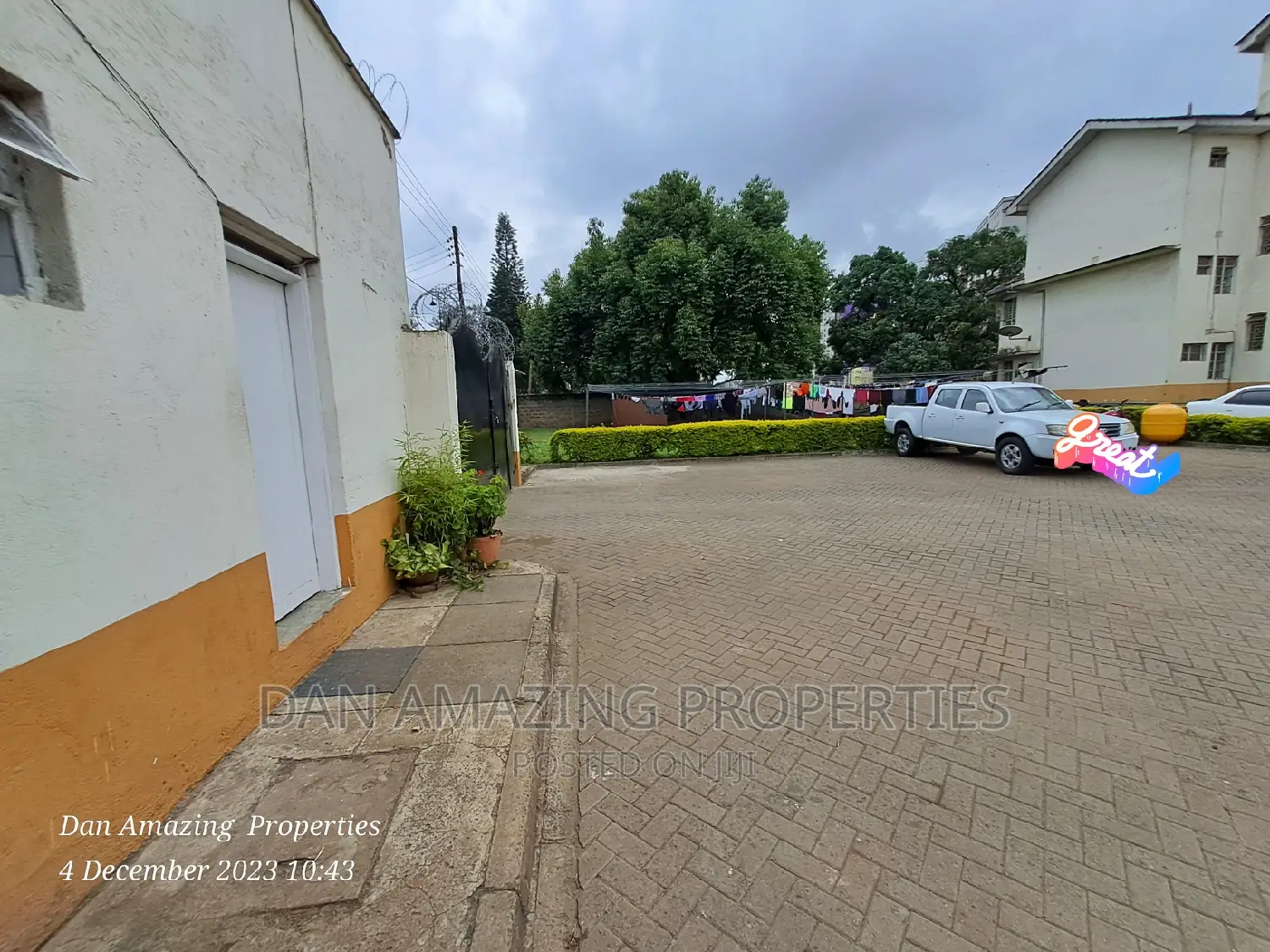 Flat for Sale in Pangani on 1/2 Acre Corner Plot