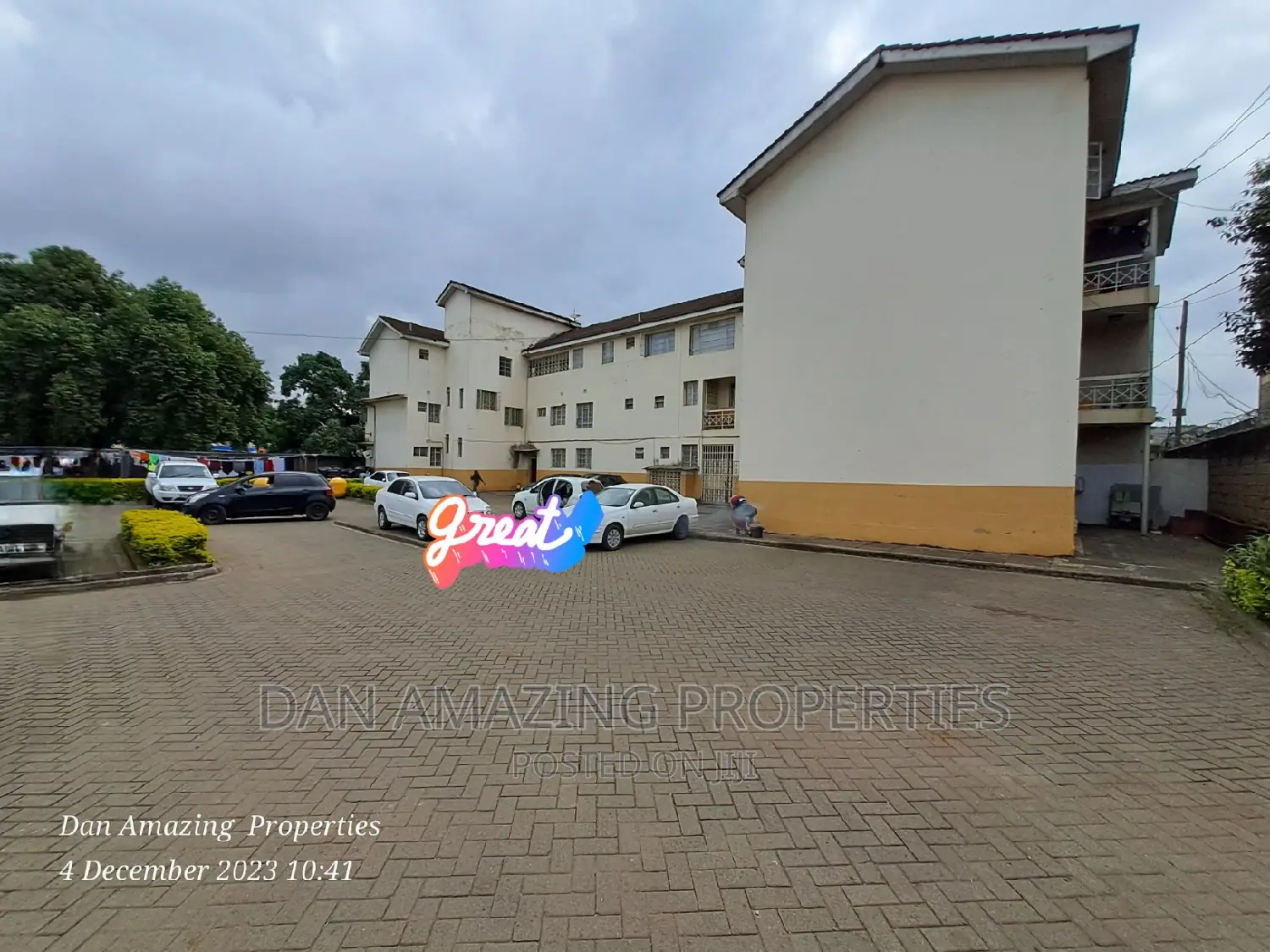 Flat for Sale in Pangani on 1/2 Acre Corner Plot