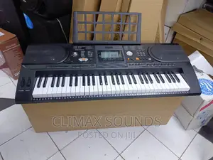 PSR S -438 Professional Electronic Keyboard 61 Key