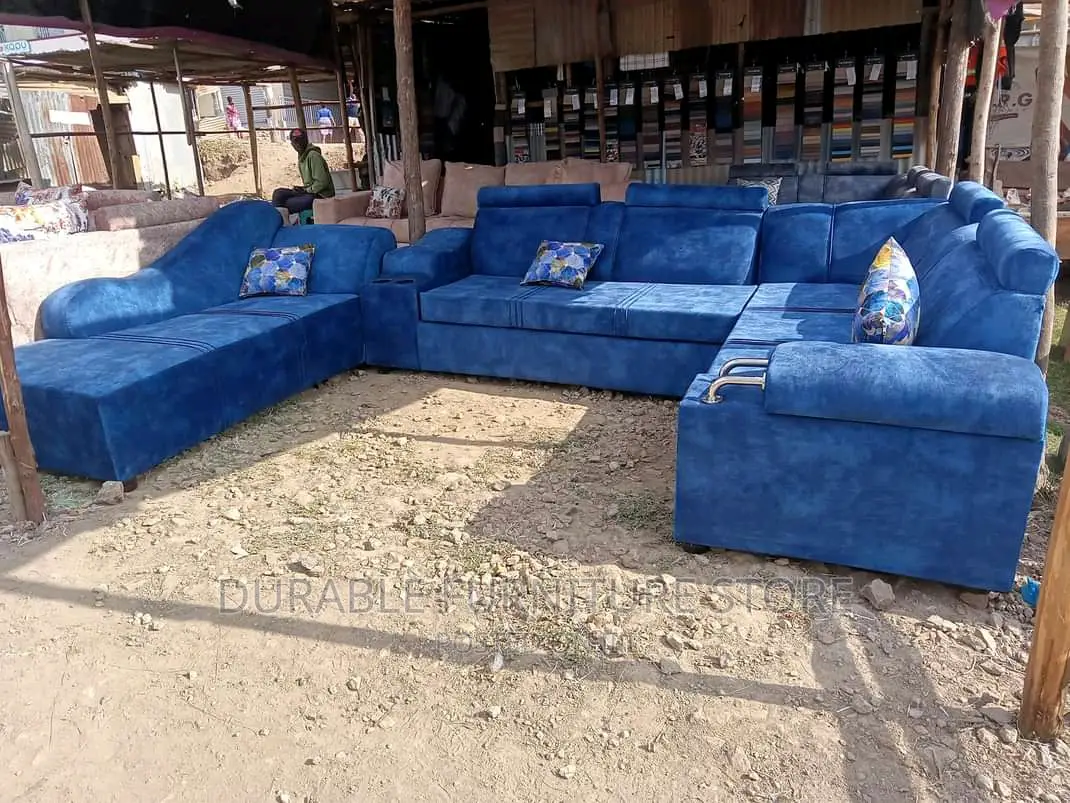 6 Seater Coner Seat And Sofabed