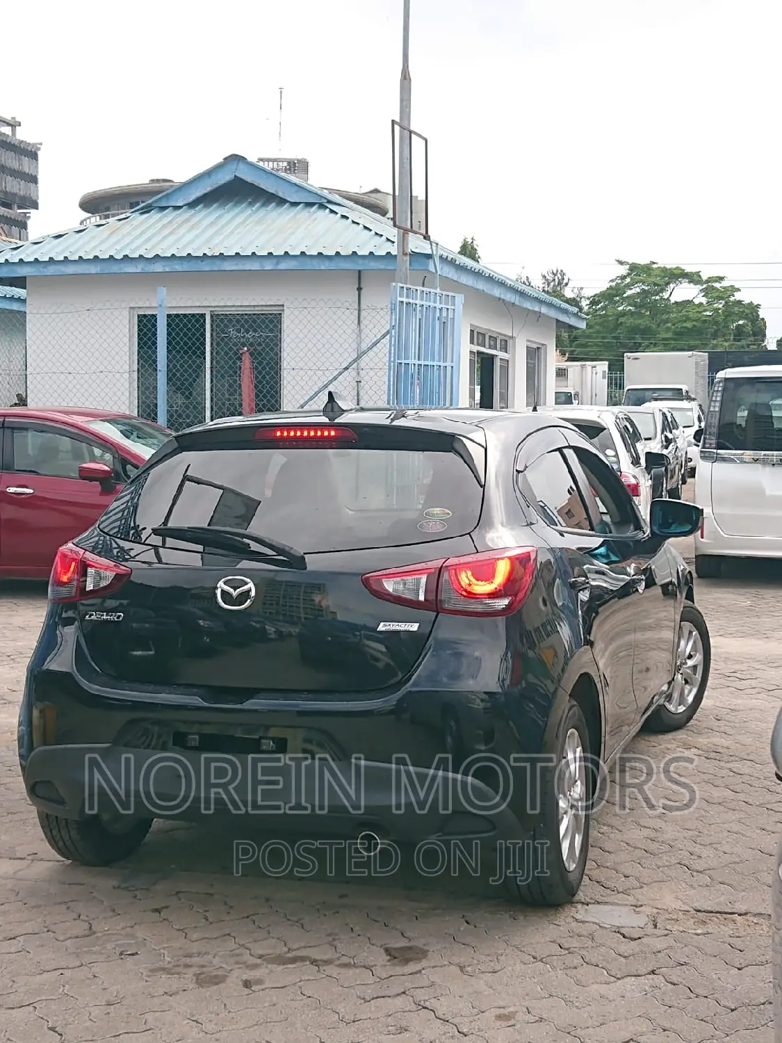 Mazda Demio 2017 Black