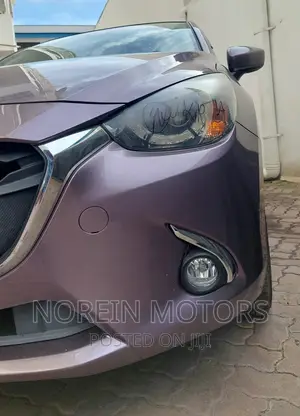 Mazda Demio 2017 Pink