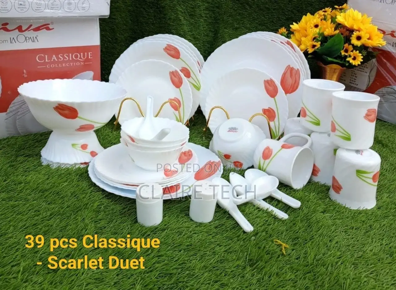 Classic Home Design Dinner Set