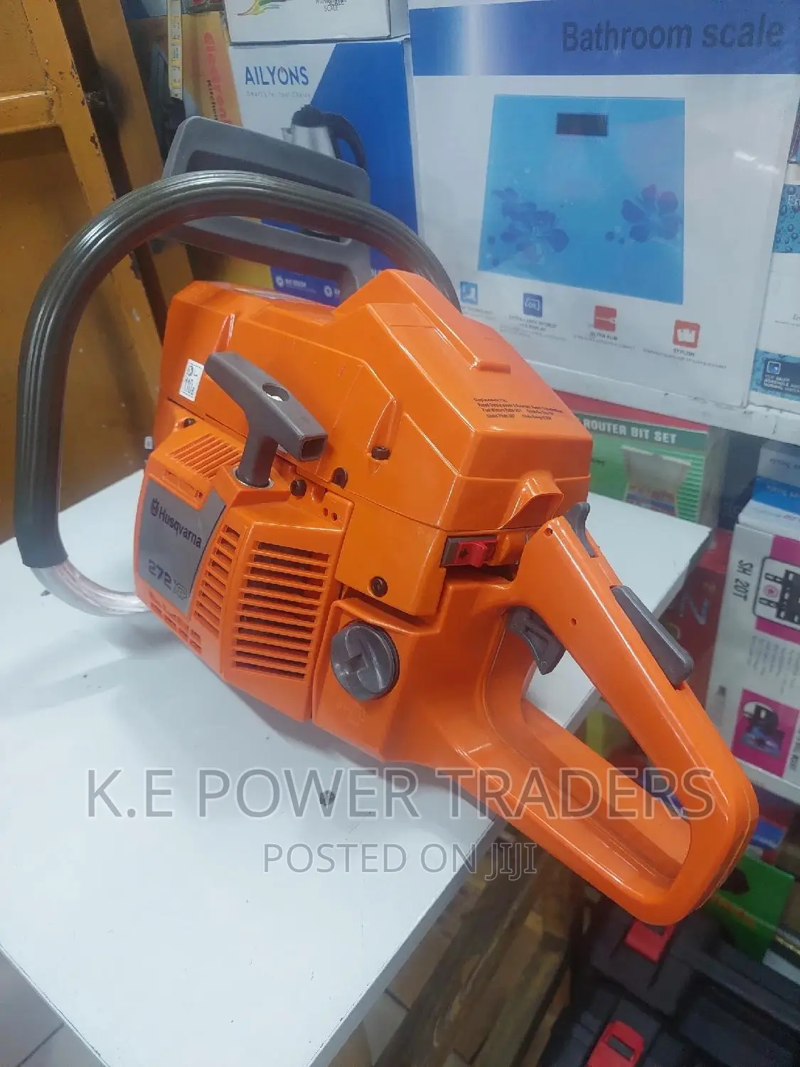 Gasoline Powersaw Machine / Husqvarna 272xp