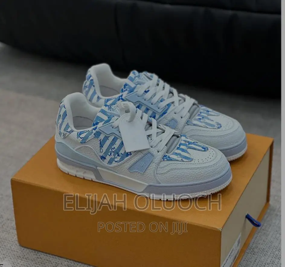 Louice Vuitton Sneakers