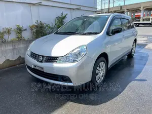 2016 Nissan Wingroad Silver - Perfect for Family Adventures