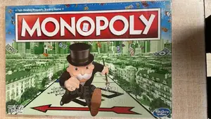 Monopoly Boardgame Original From Hasbro Gaming