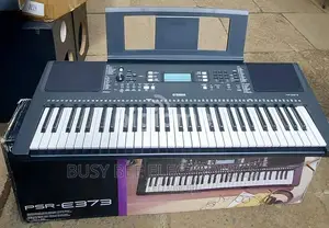 Yamaha PSR-E 373
