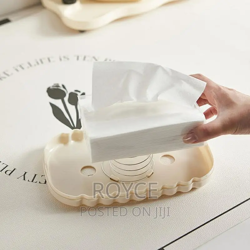 Creamy -White Shell Shape Serviette Holder
