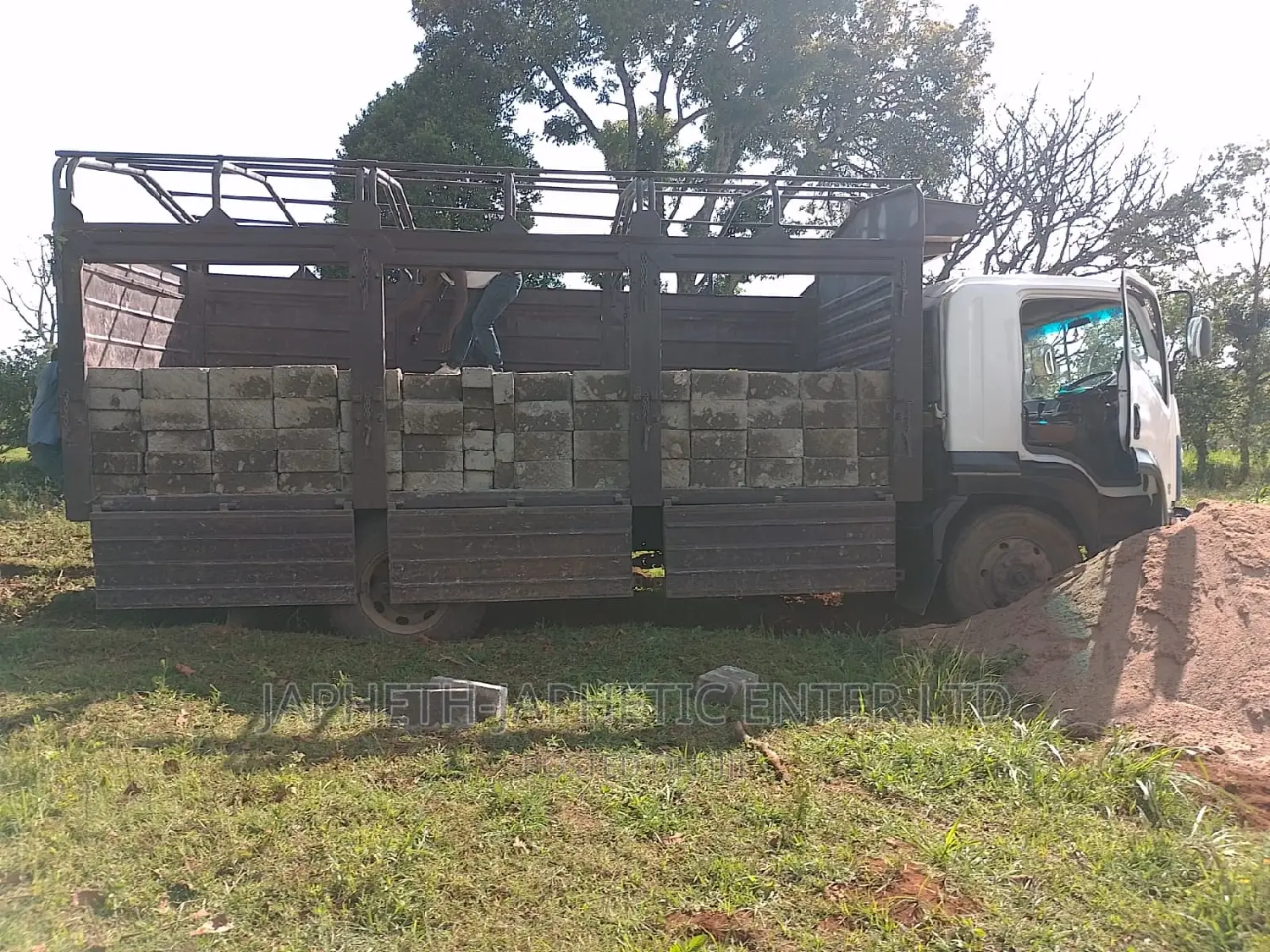 Ndarugo Za Walling(Walling Machine Cut Stones)