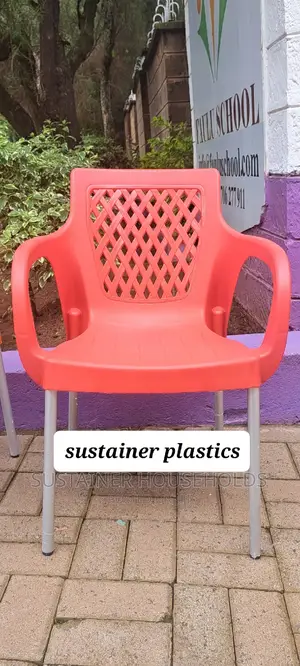 Plastic Chairs With Chrome Legs