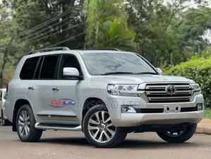 Toyota Land Cruiser 2016 Silver