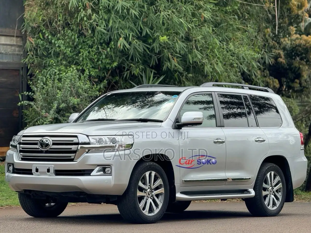 Toyota Land Cruiser 2016 Silver