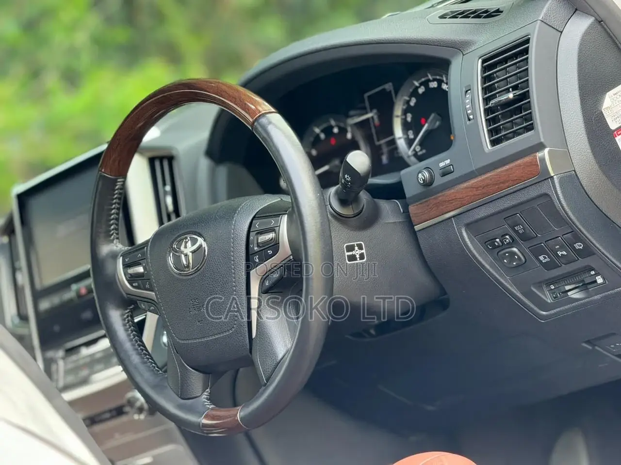 Toyota Land Cruiser 2016 Silver