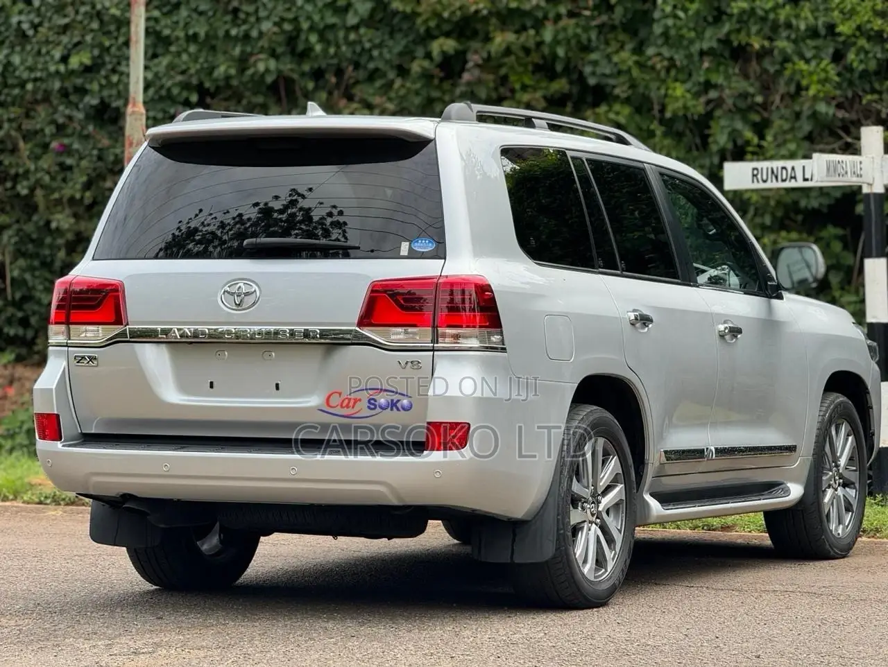 Toyota Land Cruiser 2016 Silver