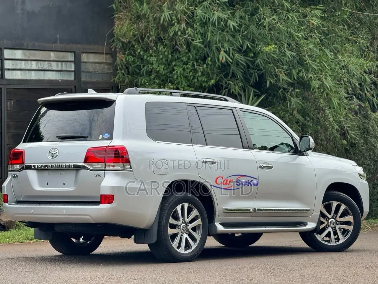 Toyota Land Cruiser 2016 Silver