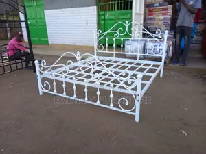 Queen's Land Metallic Beds