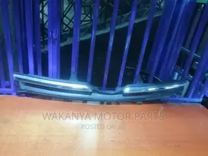 Toyota Sienta Model 2008/2011 Grille, Clean Ex Japan Motor Parts