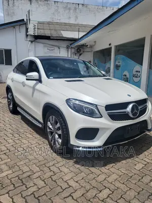 Mercedes-Benz GLE-Class GLE 350d 4MATIC 2017 Pearl