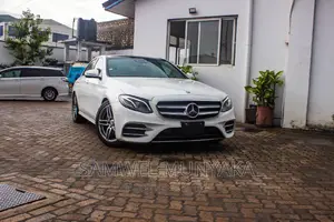 2017 Mercedes-Benz E250 Pearl: Premium Sedan, Exceptional Value