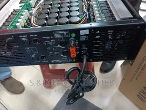 CA 18 Power Amplifier With Circuit Breaker