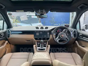 Porsche Cayenne 2019 White