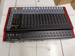 Max 16 Channels Powered Mixerz