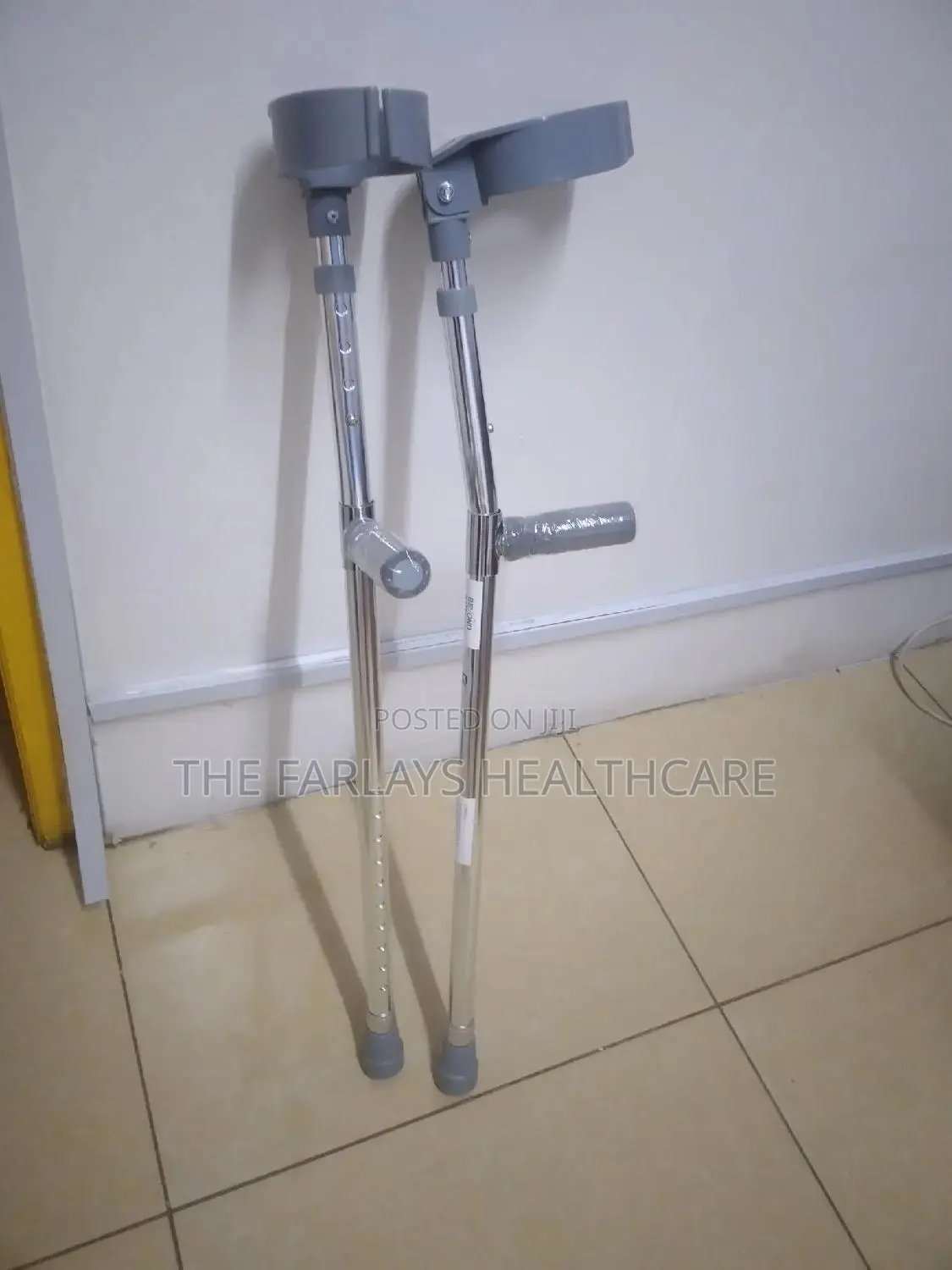 Elbow Crutches / Forearm Crutches.