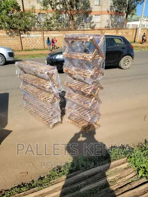 Pallet Shoe Rack- Strong and Stable Shoe Organizer. (#AT15)