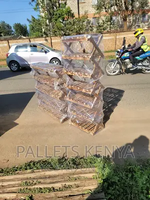 Pallet Shoe Rack- Strong and Stable Shoe Organizer. (#AT20)