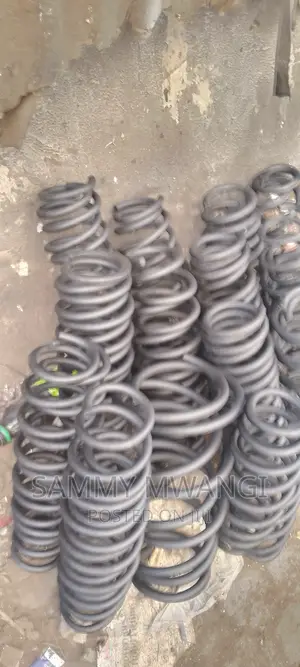 Nissan Tiida Coil Springs for Ground Clearance 