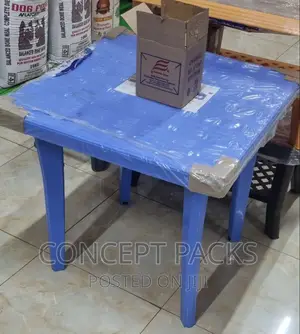Garden / Resturant Square Plastic Table.