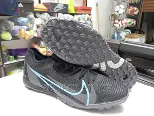Black Nike Mercurial Football Trainers