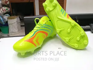 Adidas Kids Football Boots #39