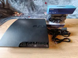 Ps3 Slim, 1 Pad, 15 Games