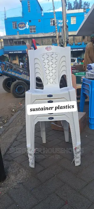 Milky White Kenpoly Plastic Chairs