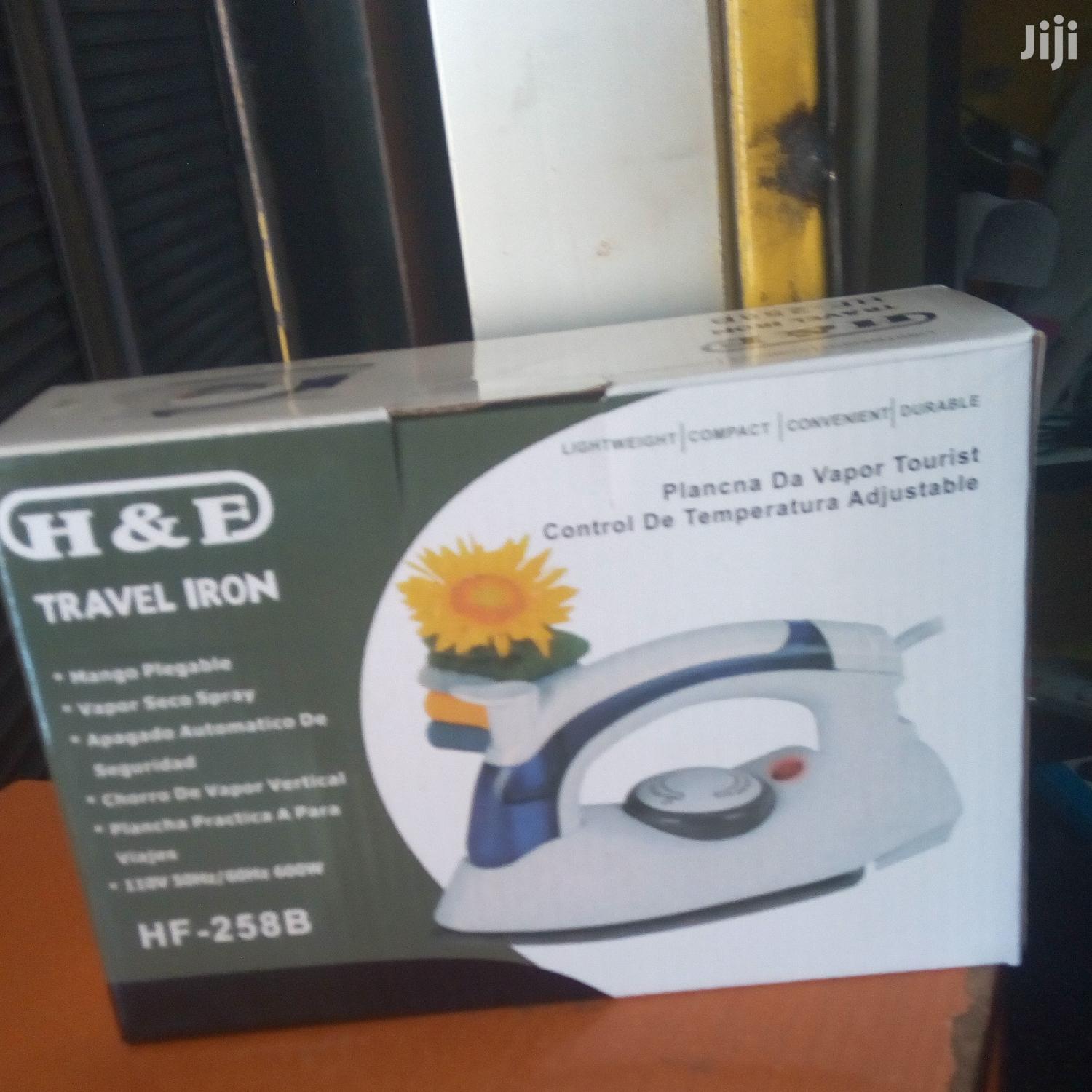 H&F Travel Iron